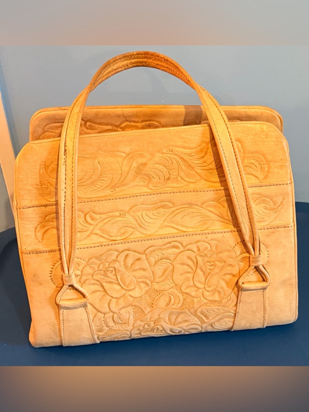 Vintage leather handbag